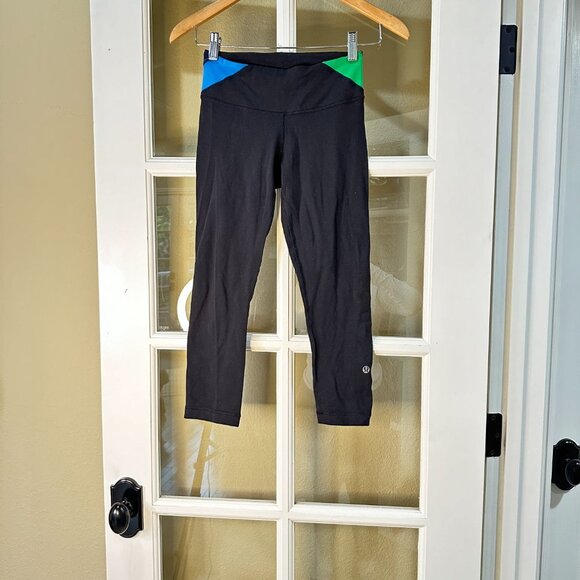 LULULEMON Cropped Leggings Tights Black with Color Blocking - 2 - Picture 3 of 10